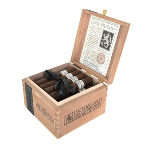 Liga Privada No.9 Robusto Oscuro